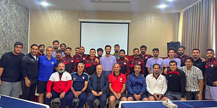 تجلی همدلی فوتبال ایران با قهرمانان ناشنوا