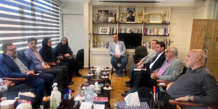در دیدار اعضای هیئت ورزش‌های ناشنوایان تهران با مدیرکل ورزش و جوانان استان مطرح شد